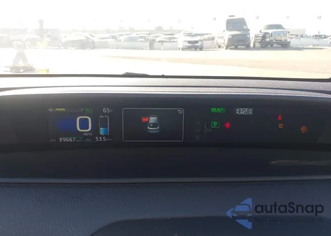 2019 Toyota Prius Le из США, поврежденный, VIN JTDKARFU2K3089074